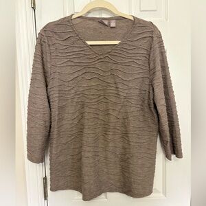 Chico’s Textured 3/4 sleeve top